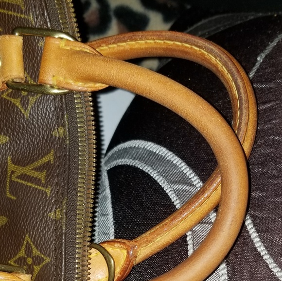 Meet your Posher, Giselle - Picture 4 of 7